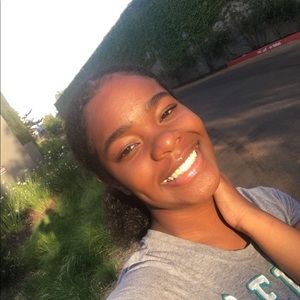 Meet your Posher, Jadah